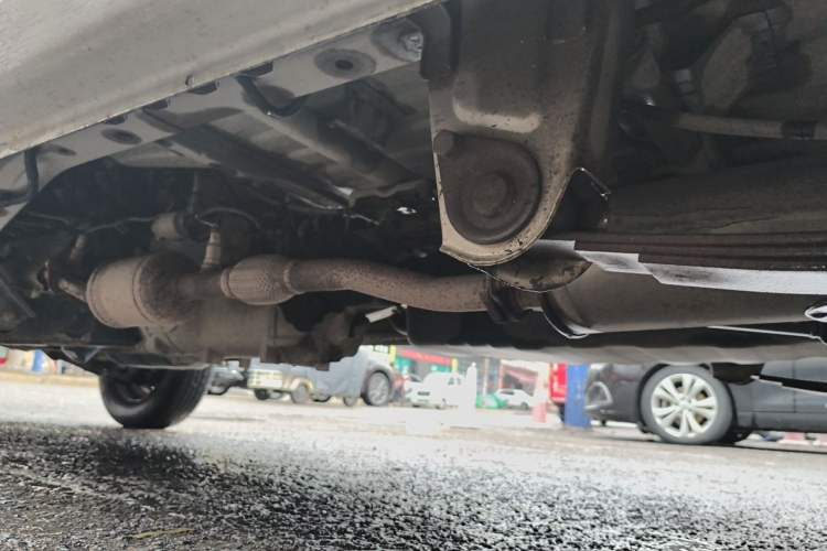 Used Wuling Zhiguang 2013 1.0L Practical Version Chassis Rear Left