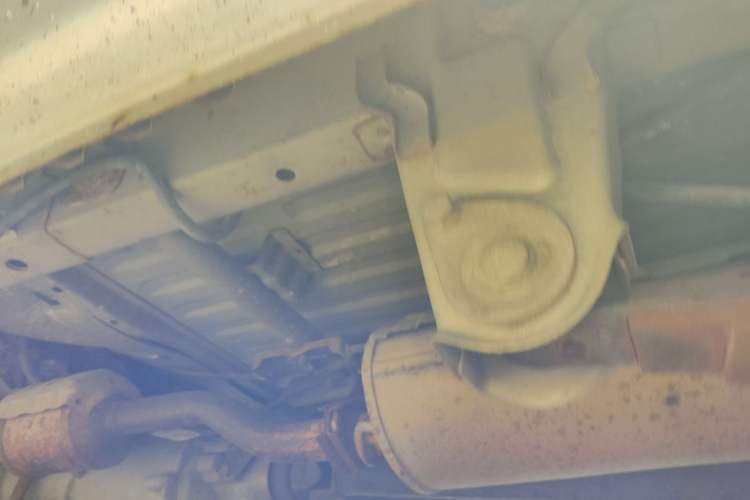 Used Wuling Zhiguang 2013 1.0L Practical Version Chassis Rear Left