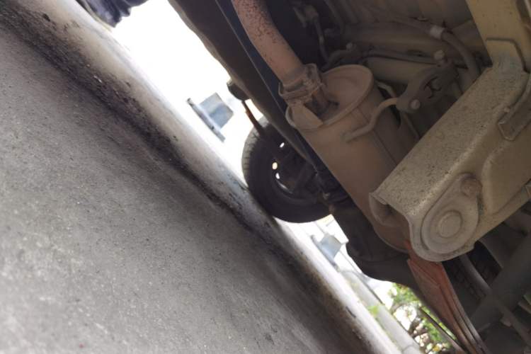 Used Wuling Zhiguang 2013 1.0L Practical Version Chassis Rear Left