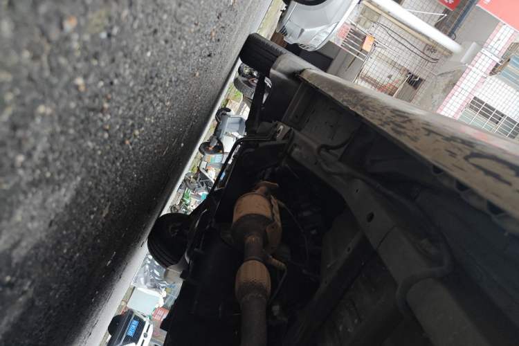 Used Wuling Zhiguang 2013 1.0L Practical Version Chassis Rear Left