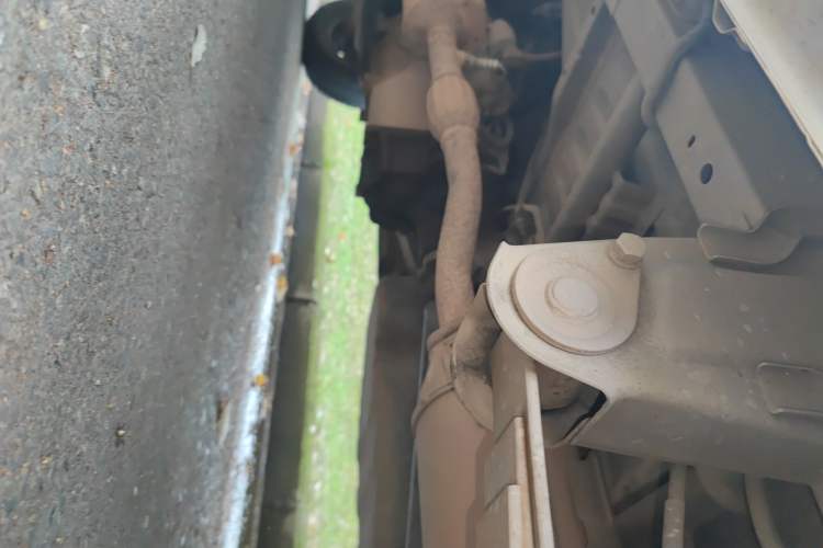 Used Wuling Zhiguang 2013 1.0L Practical Version Chassis Rear Left