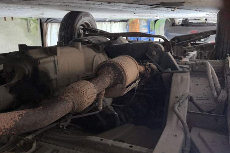Used Wuling Zhiguang 2013 1.0L Practical Version Chassis Rear Left