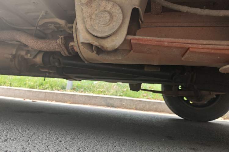 Used Wuling Zhiguang 2013 1.0L Practical Version Chassis Rear Left