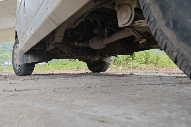 Used Wuling Zhiguang 2013 1.0L Practical Version Chassis Rear Left