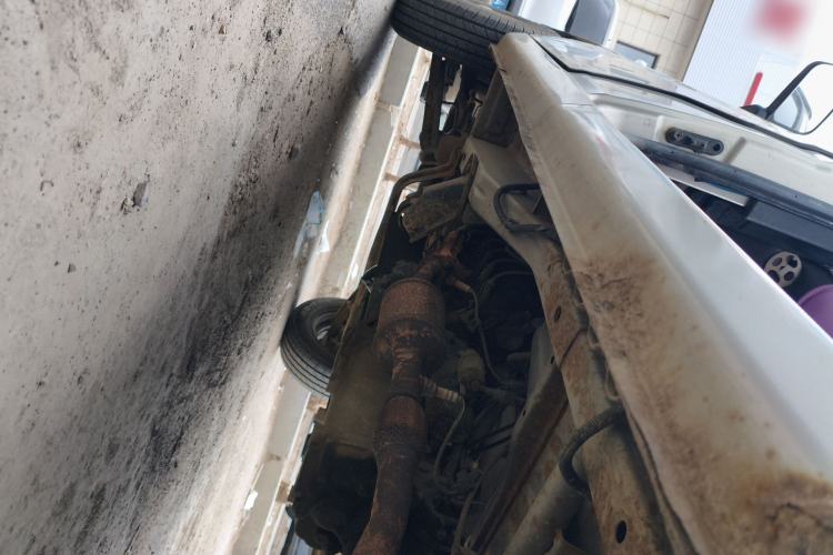 Used Wuling Zhiguang 2013 1.0L Practical Version Chassis Rear Left