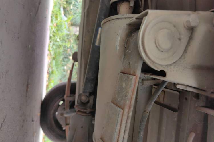 Used Wuling Zhiguang 2013 1.0L Practical Version Chassis Rear Left