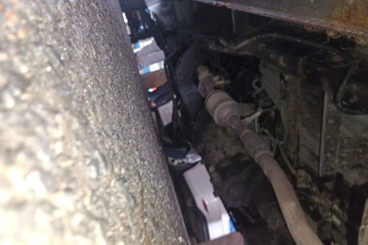 Used Wuling Zhiguang 2013 1.0L Practical Version Chassis Rear Left