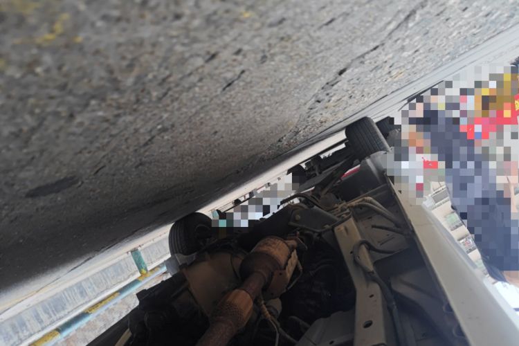Used Wuling Zhiguang 2013 1.0L Practical Version Chassis Rear Left