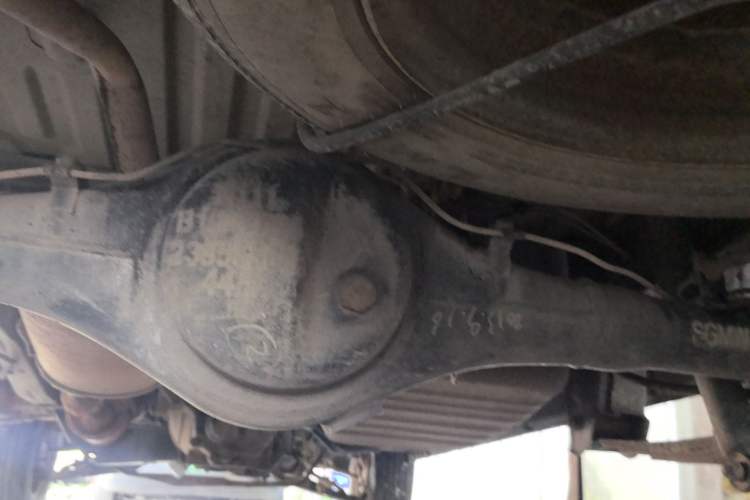 Used Wuling Zhiguang 2013 1.0L Practical Version Chassis Rear