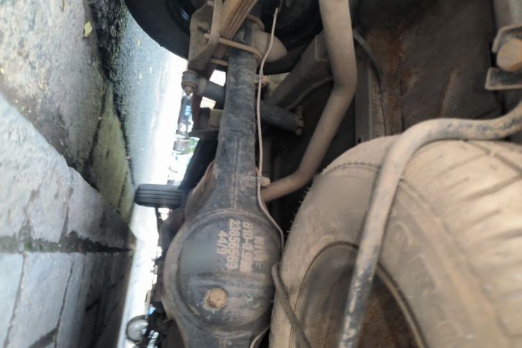Used Wuling Zhiguang 2013 1.0L Practical Version Chassis Rear