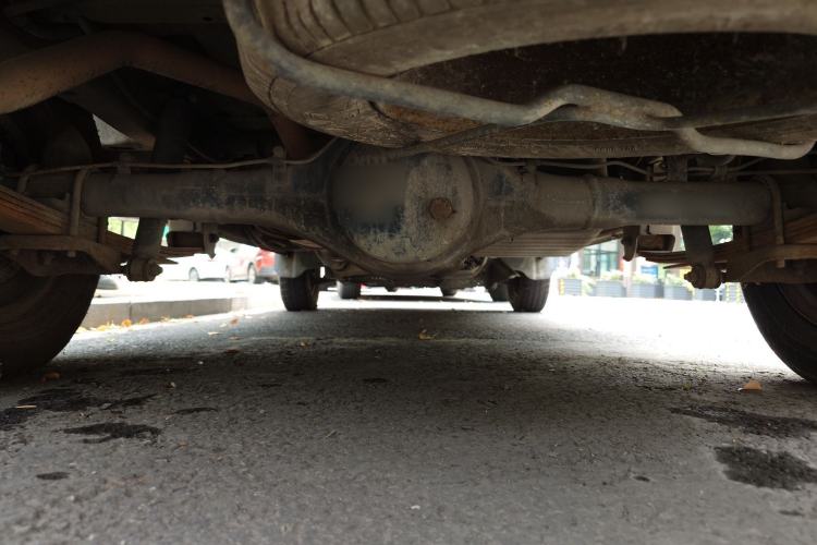 Used Wuling Zhiguang 2013 1.0L Practical Version Chassis Rear