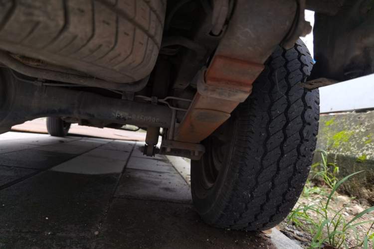 Used Wuling Zhiguang 2013 1.0L Practical Version Chassis Rear Right