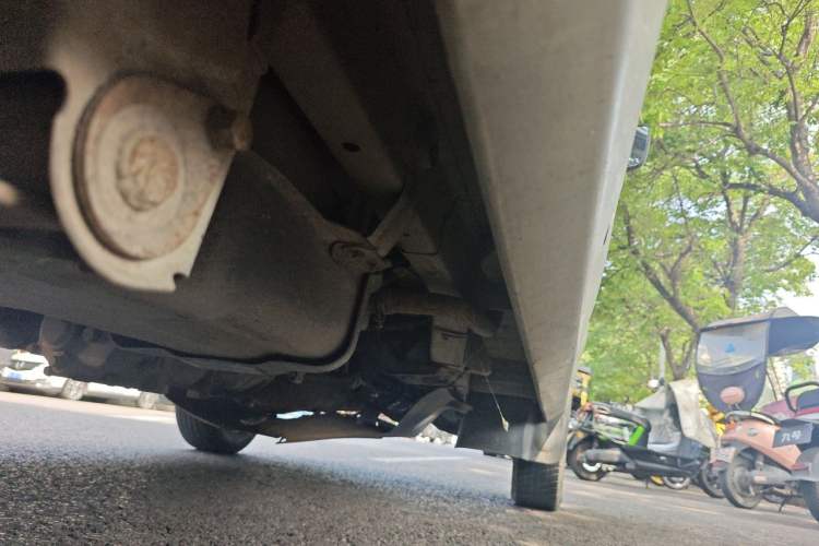 Used Wuling Zhiguang 2013 1.0L Practical Version Chassis Rear Right