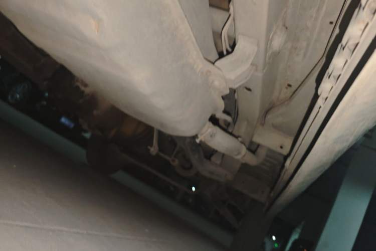 Used Wuling Zhiguang 2013 1.0L Practical Version Chassis Rear Right