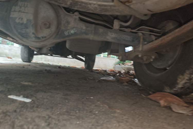 Used Wuling Zhiguang 2013 1.0L Practical Version Chassis Rear