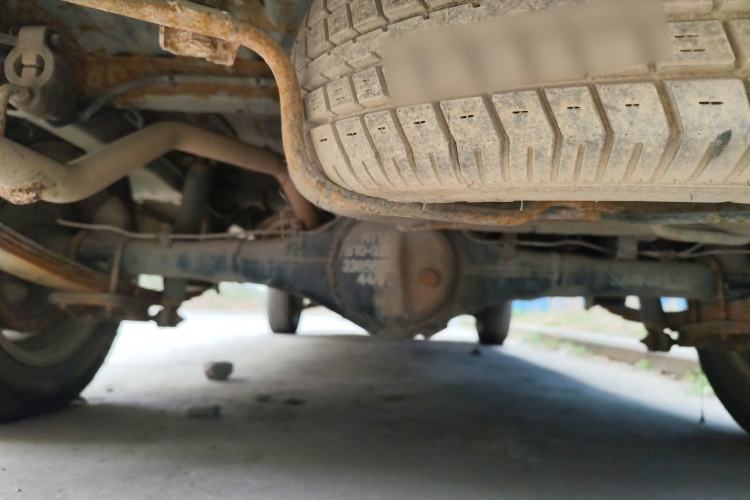 Used Wuling Zhiguang 2013 1.0L Practical Version Chassis Rear