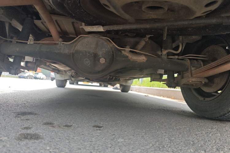 Used Wuling Zhiguang 2013 1.0L Practical Version Chassis Rear