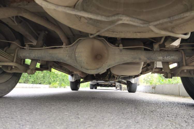Used Wuling Zhiguang 2013 1.0L Practical Version Chassis Rear