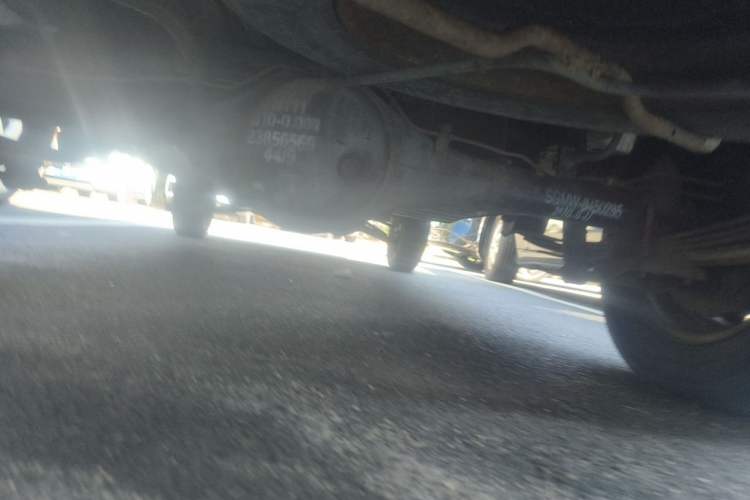 Used Wuling Zhiguang 2013 1.0L Practical Version Chassis Rear