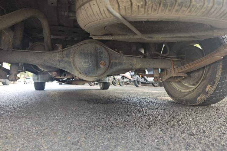Used Wuling Zhiguang 2013 1.0L Practical Version Chassis Rear