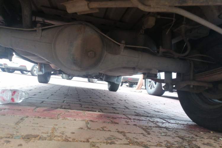 Used Wuling Zhiguang 2013 1.0L Practical Version Chassis Rear