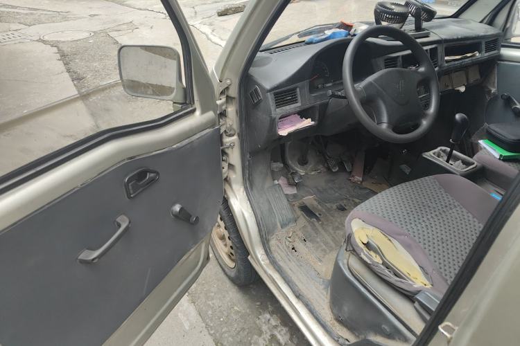 Used Wuling Zhiguang 2013 1.0L Practical Version Driver Seat