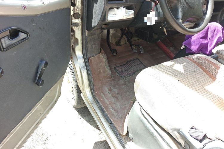 Used Wuling Zhiguang 2013 1.0L Practical Version Driver Seat