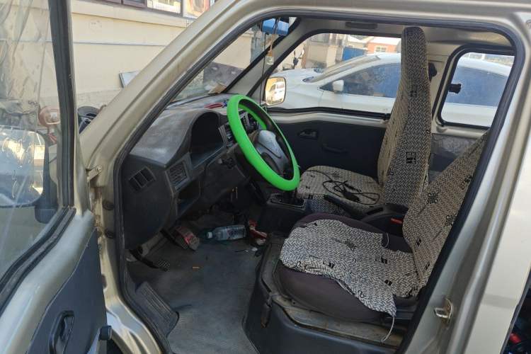Used Wuling Zhiguang 2013 1.0L Practical Version Driver Seat