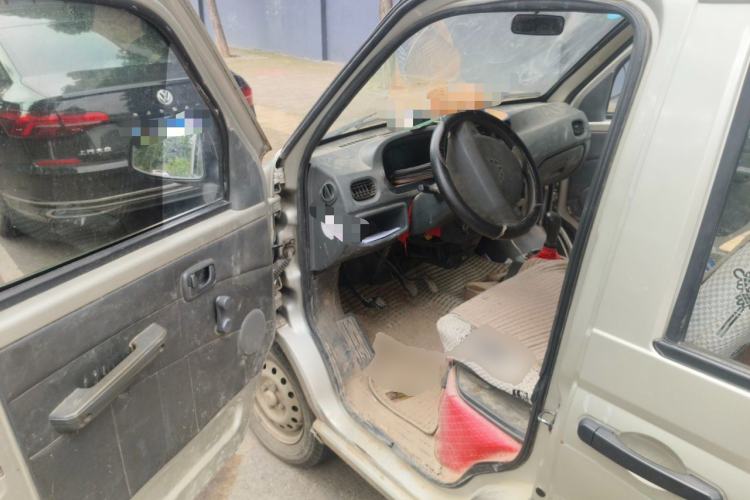 Used Wuling Zhiguang 2013 1.0L Practical Version Driver Seat