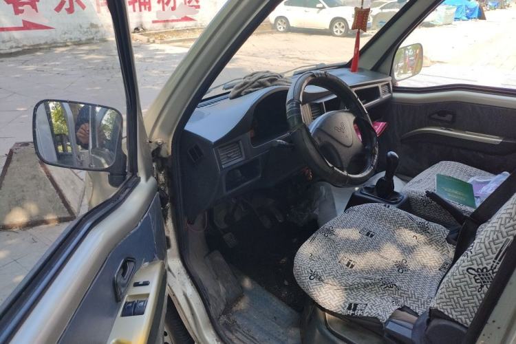 Used Wuling Zhiguang 2013 1.0L Base Version Driver Seat