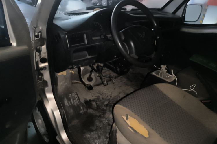 Used Wuling Zhiguang 2013 1.0L Practical Version Driver Seat