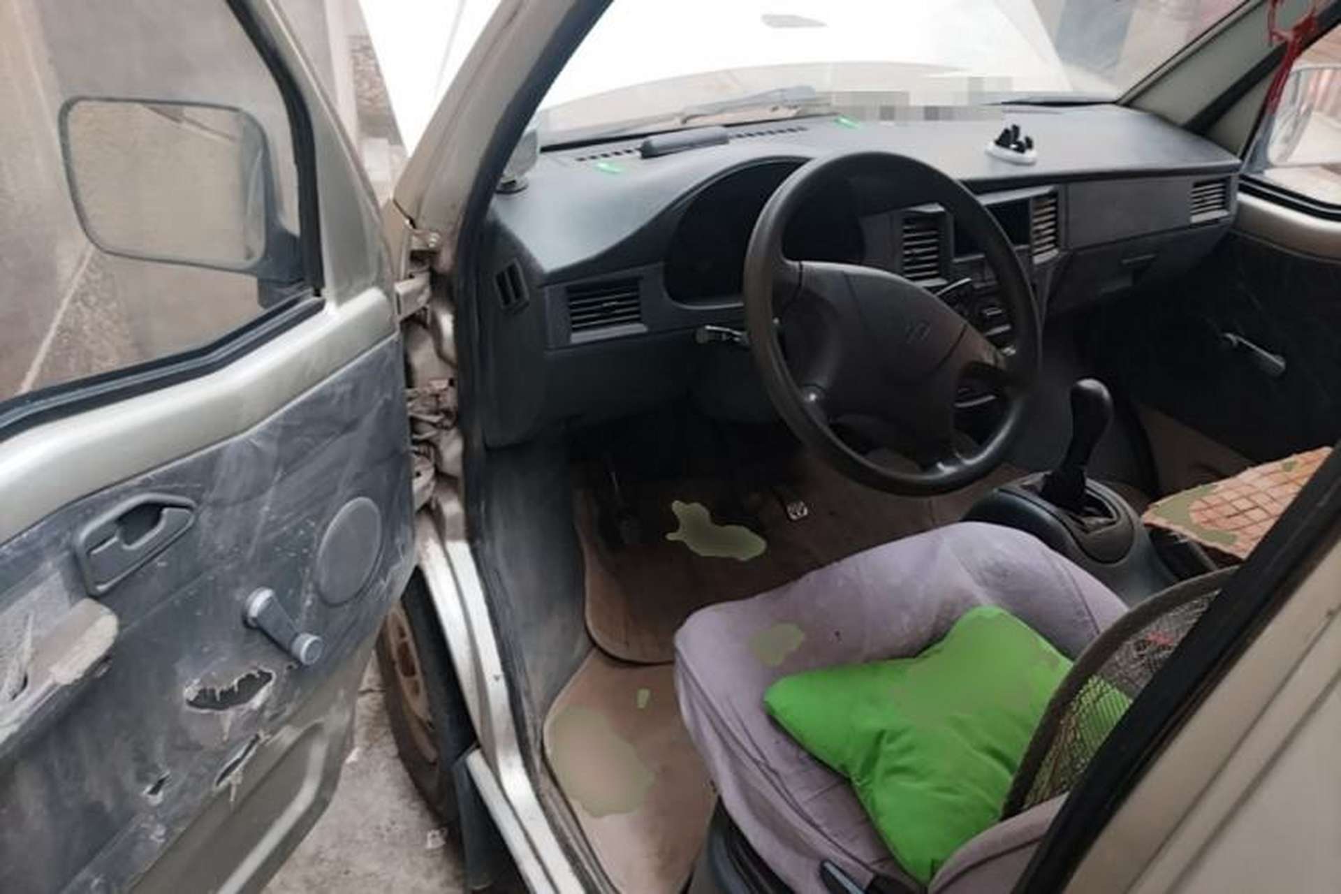 Used Wuling Zhiguang 2013 1.0L Practical Version Driver Seat