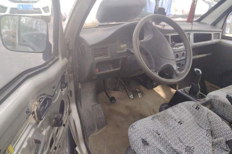 Used Wuling Zhiguang 2013 1.0L Practical Version Driver Seat