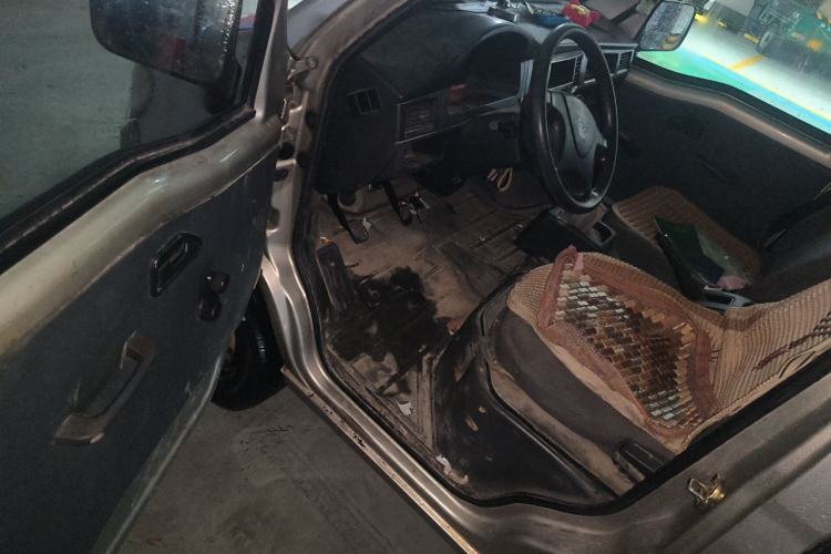 Used Wuling Zhiguang 2013 1.0L Practical Version Driver Seat