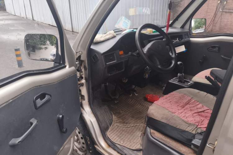 Used Wuling Zhiguang 2013 1.0L Practical Version Driver Seat