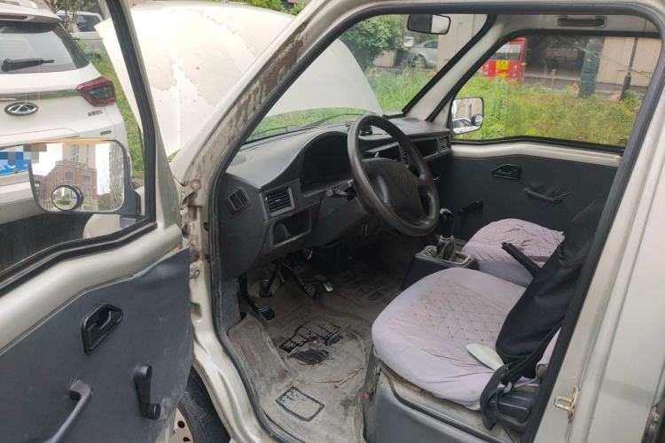 Used Wuling Zhiguang 2013 1.0L Practical Version Driver Seat