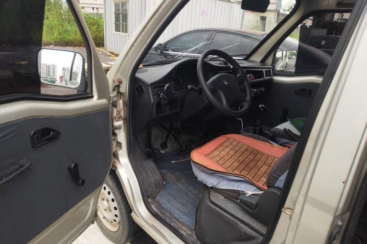 Used Wuling Zhiguang 2013 1.0L Practical Version Driver Seat