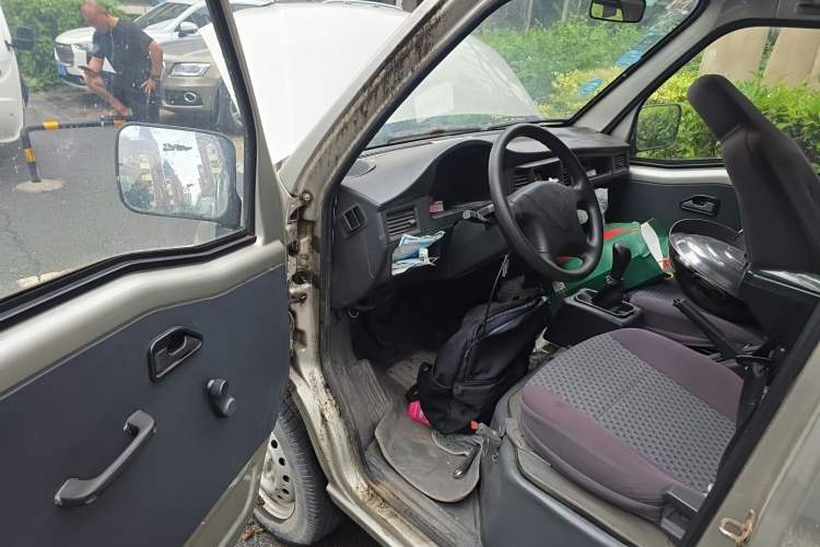 Used Wuling Zhiguang 2013 1.0L Practical Version Driver Seat