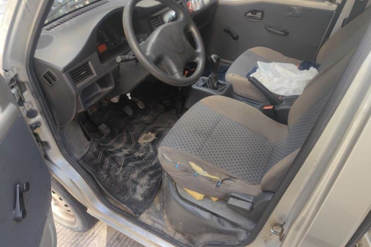 Used Wuling Zhiguang 2013 1.0L Practical Version Driver Seat