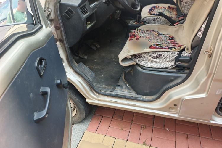 Used Wuling Zhiguang 2013 1.0L Practical Version Driver Seat