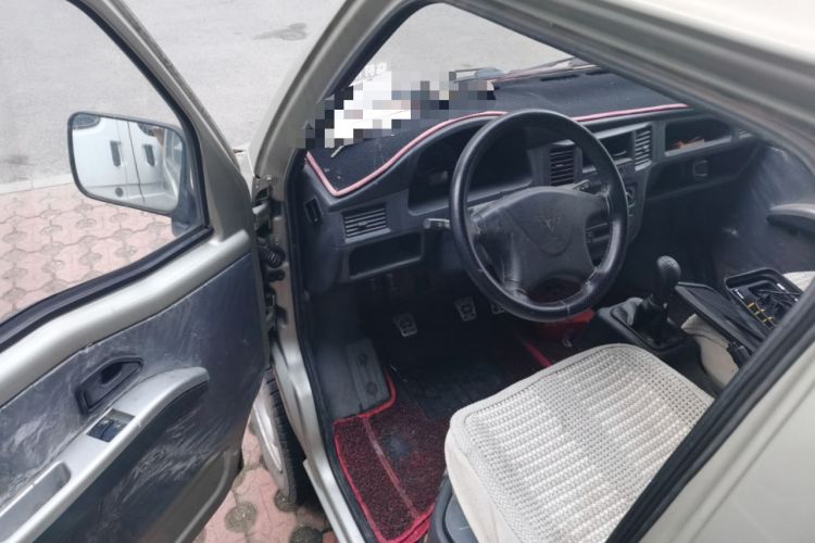 Used Wuling Zhiguang 2013 1.0L Practical Version Driver Seat