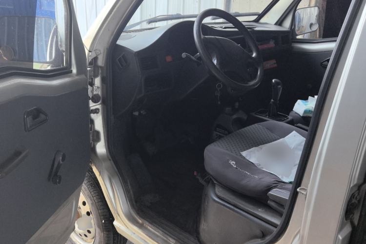 Used Wuling Zhiguang 2013 1.0L Practical Version Driver Seat