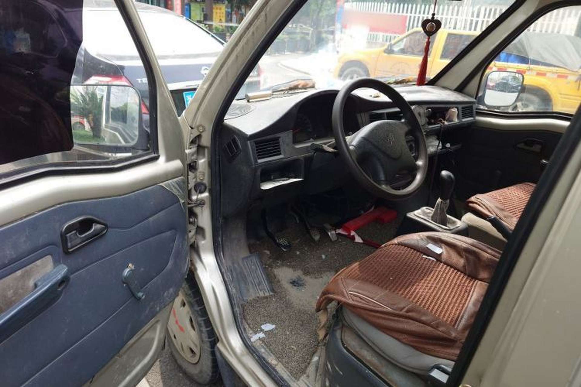 Used Wuling Zhiguang 2013 1.0L Practical Version Driver Seat
