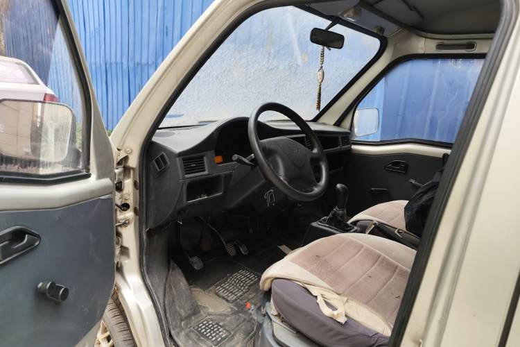 Used Wuling Zhiguang 2013 1.0L Practical Version Driver Seat