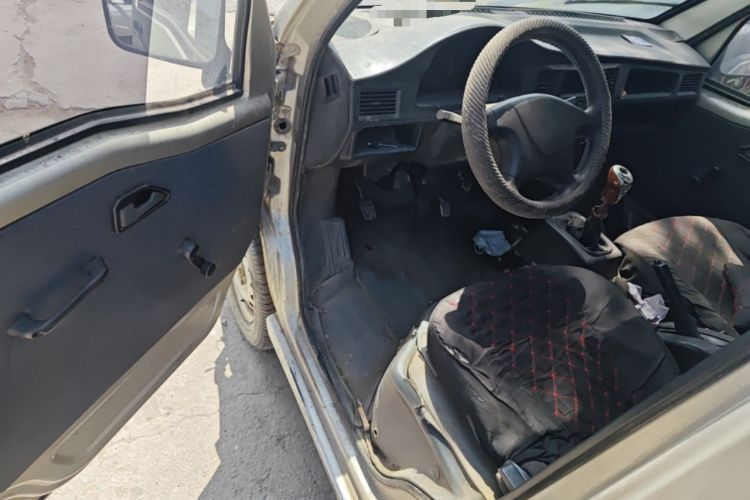 Used Wuling Zhiguang 2013 1.0L Practical Version Driver Seat