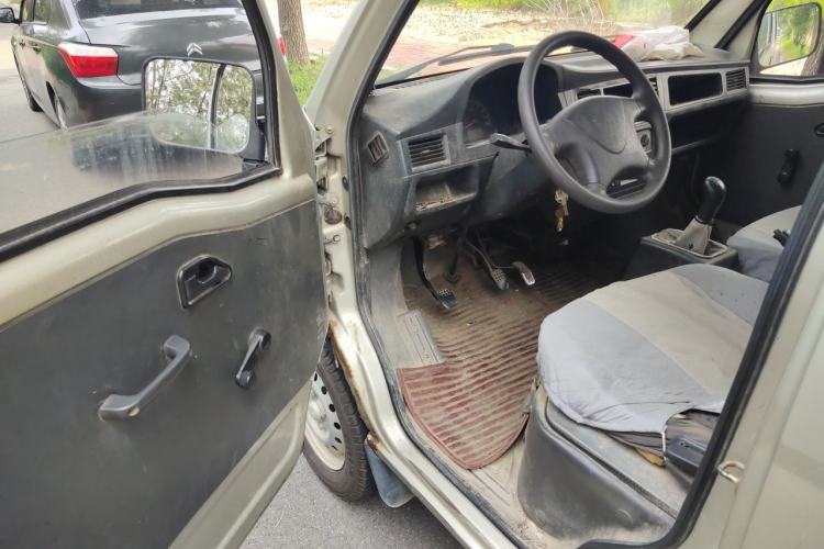 Used Wuling Zhiguang 2013 1.0L Practical Version Driver Seat