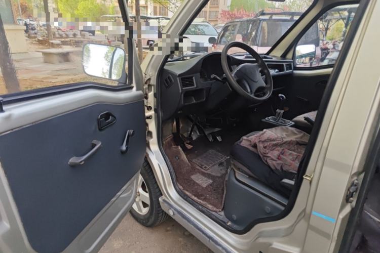 Used Wuling Zhiguang 2013 1.0L Practical Version Driver Seat