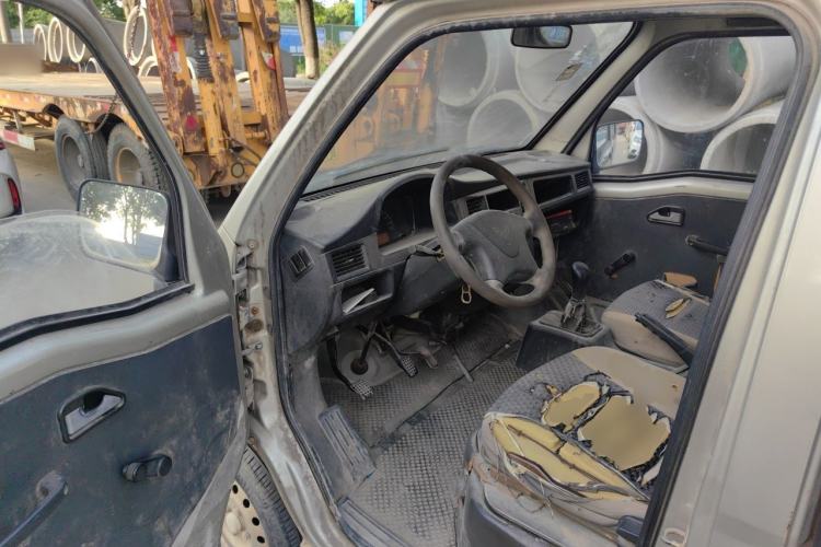 Used Wuling Zhiguang 2013 1.0L Practical Version Driver Seat