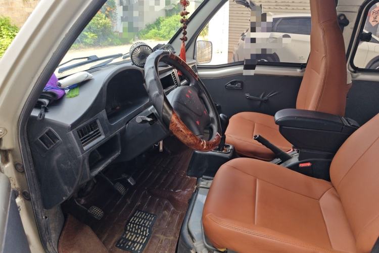 Used Wuling Zhiguang 2013 1.0L Practical Version Driver Seat