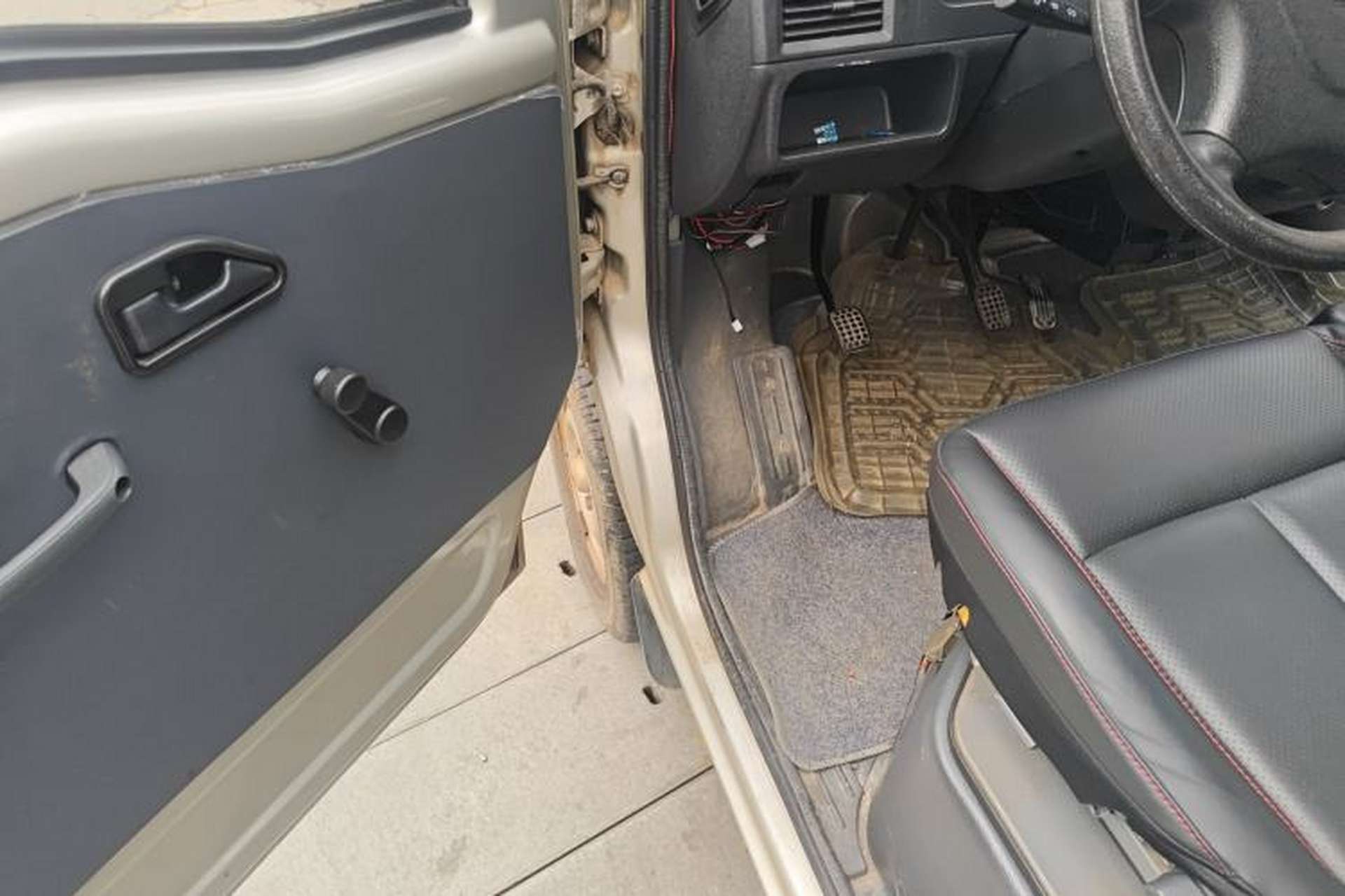 Used Wuling Zhiguang 2013 1.0L Practical Version Driver Seat